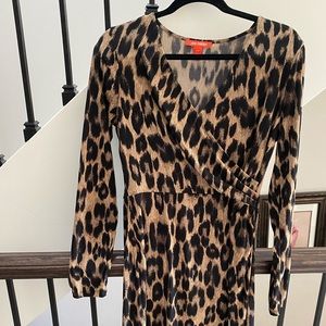 Like new condition. Worn once. Joe Fresh faux wrap leopard print dress.